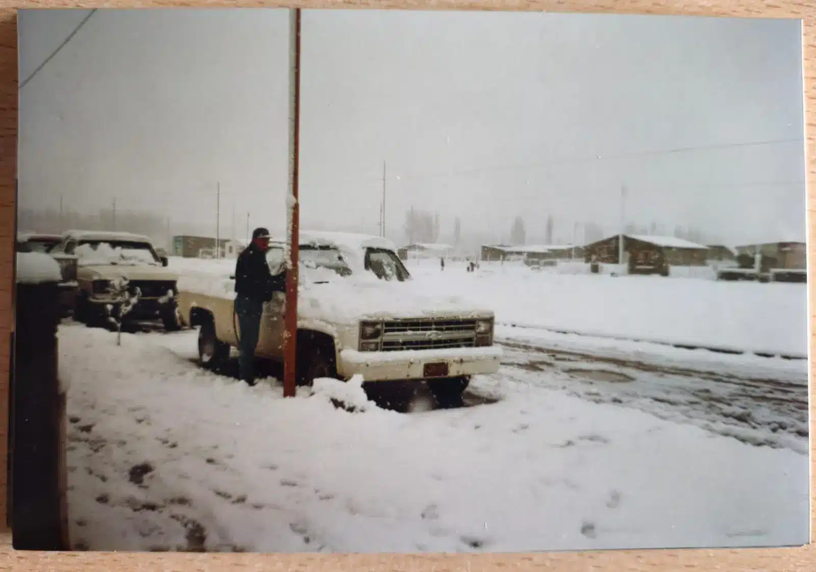 Mucha nieve hacia la dirección de la obra en la patagonia argentina. Arq. Gustavo Lamensa